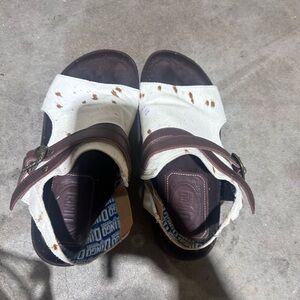 Dingo Brown and Cream Sandals